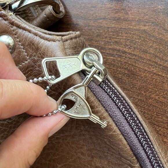 Coronado Hobo Leather Purse Concealed Carry Cognac Shoulder Bag Pockets NRA - Picture 14 of 16